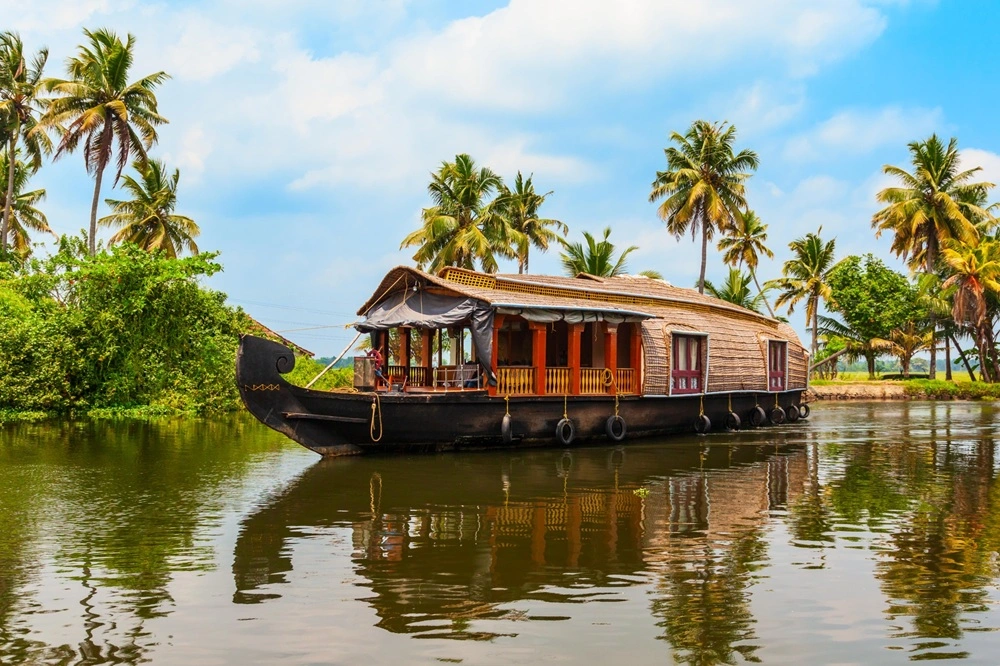 Kerala backwaters and beach tours